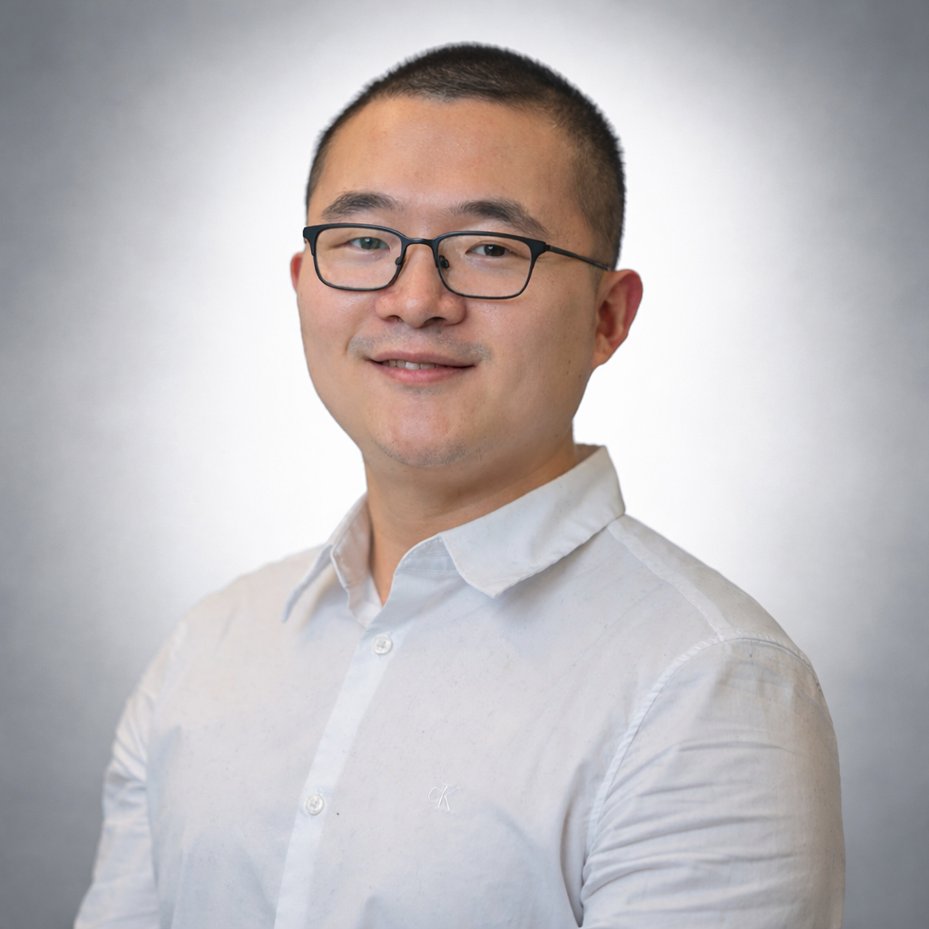 Dr. Weiran Feng headshot